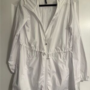 NWT size medium Giaim White Hooded Zip-Up Jacket with waist drawstring